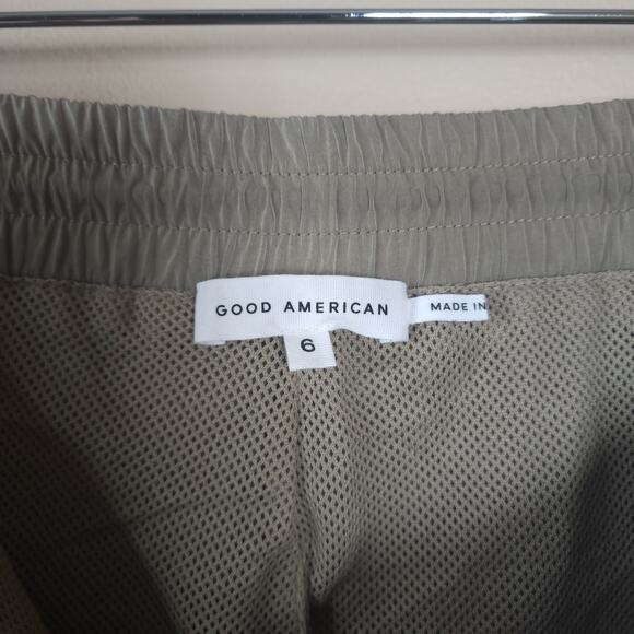 Good American Essential Nylon Track Pants in Brindle Size 3X - Picture 8 of 11